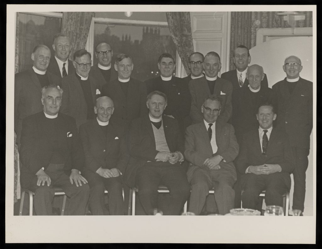 Black an white photo of the 30th year reunion of New College's Divinity graduates of 1938